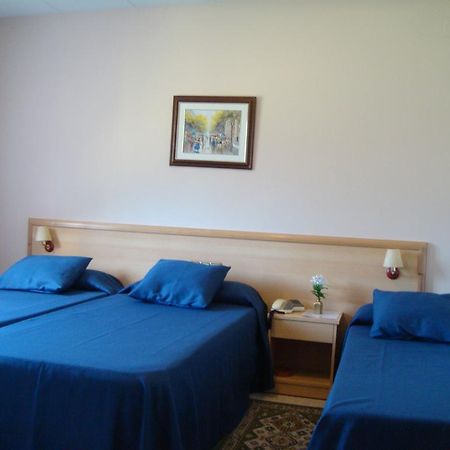 סן לורנצו דה מורוניס Hostal Casa Joan מראה חיצוני תמונה